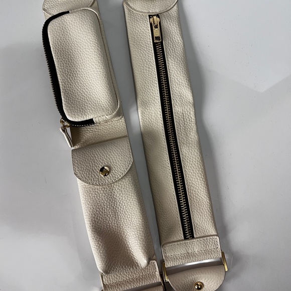 Bandolier Billy Crossbody Strap And Iphone 13 ProMax Case Ivory/Gold - Picture 6 of 8
